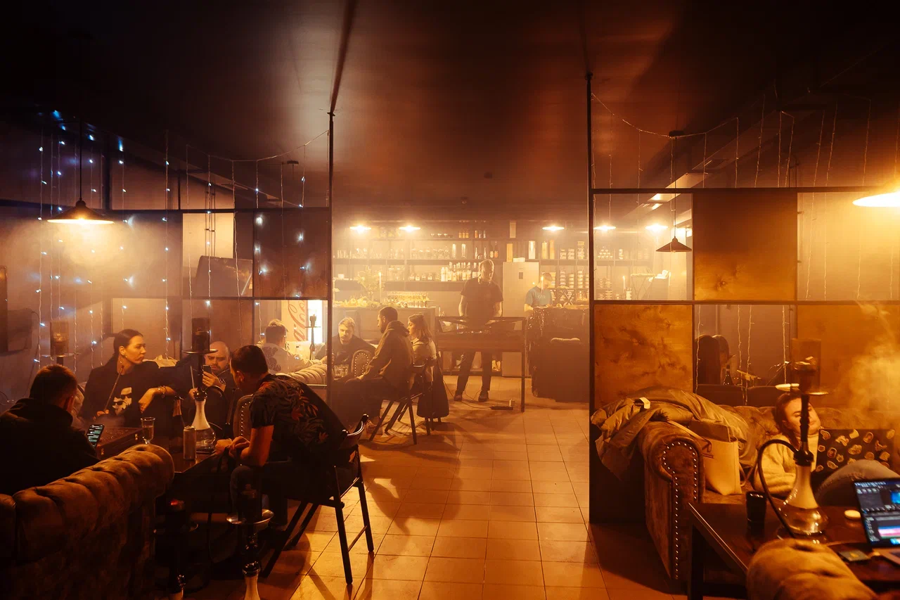 Атмосфера Chill Out Tver — вечер в зале